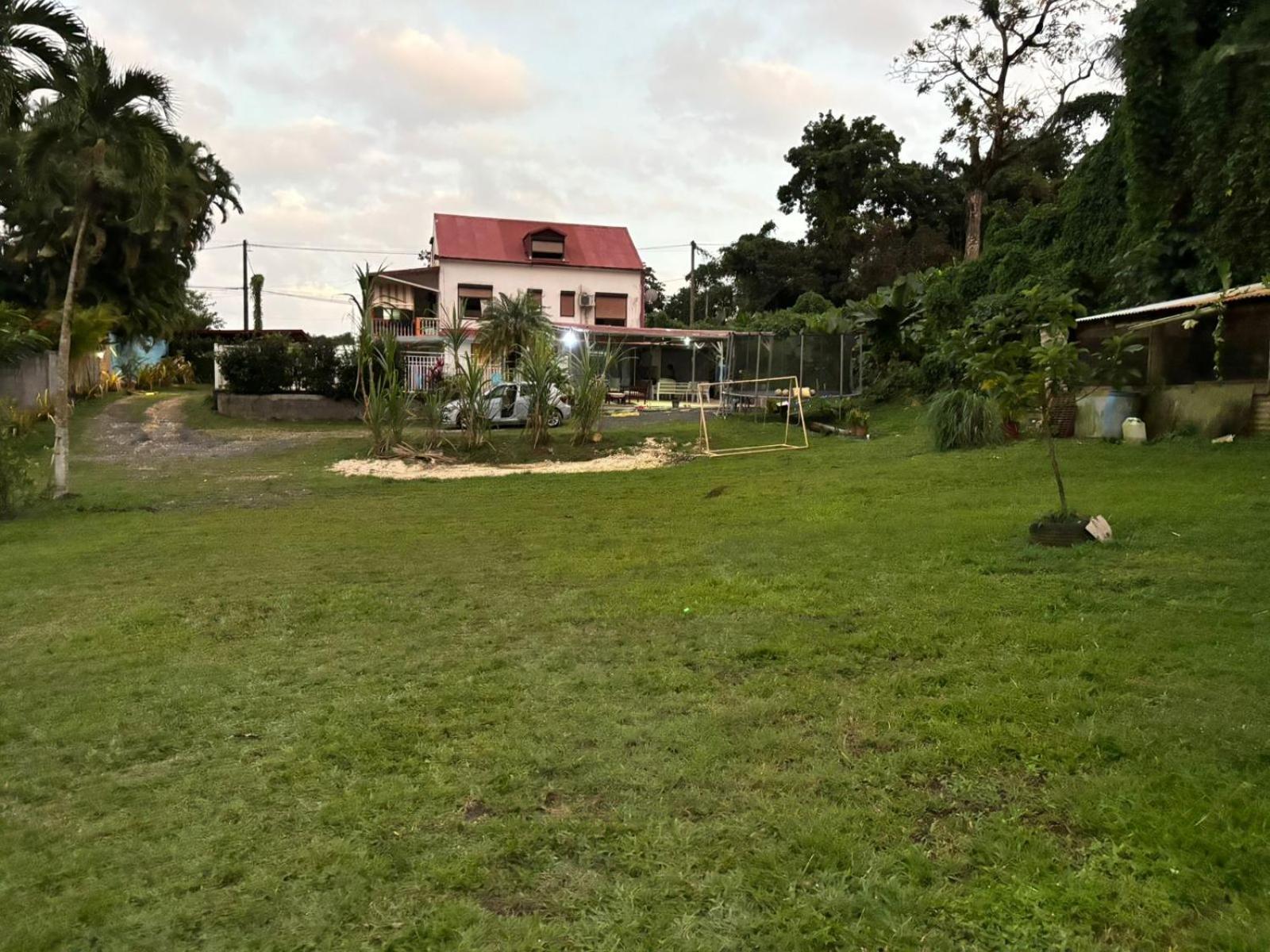 Villa Beauci-Turlet Goyave Buitenkant foto